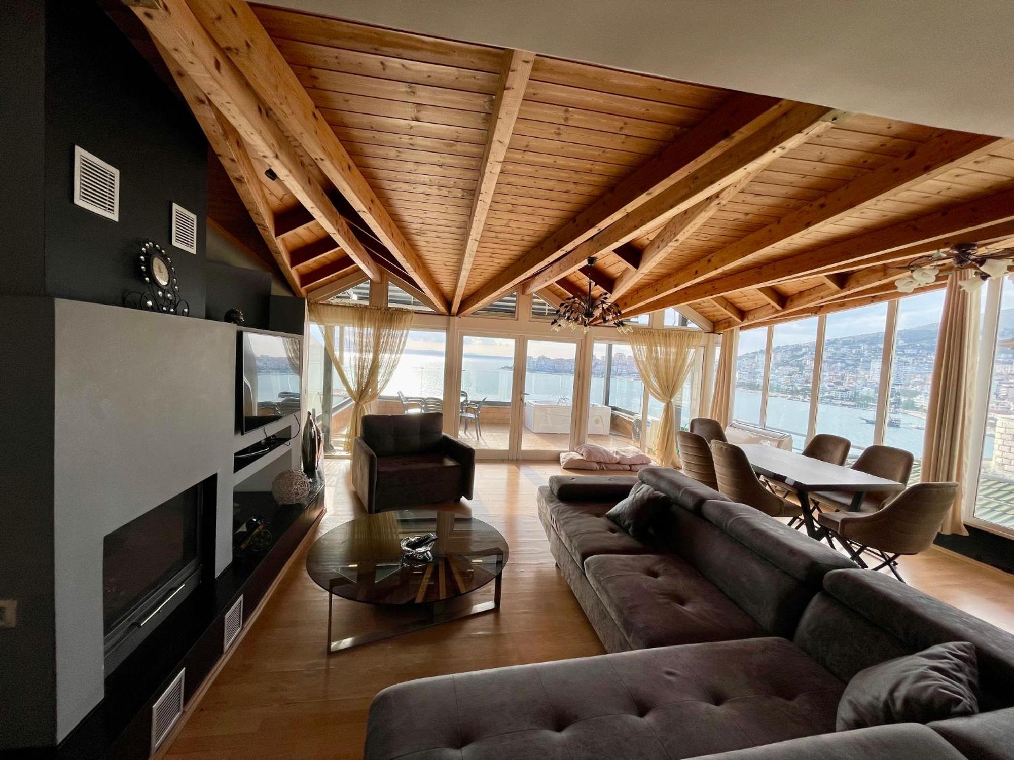 Seaview Golden Penthouse Lägenhet Sarandë Exteriör bild