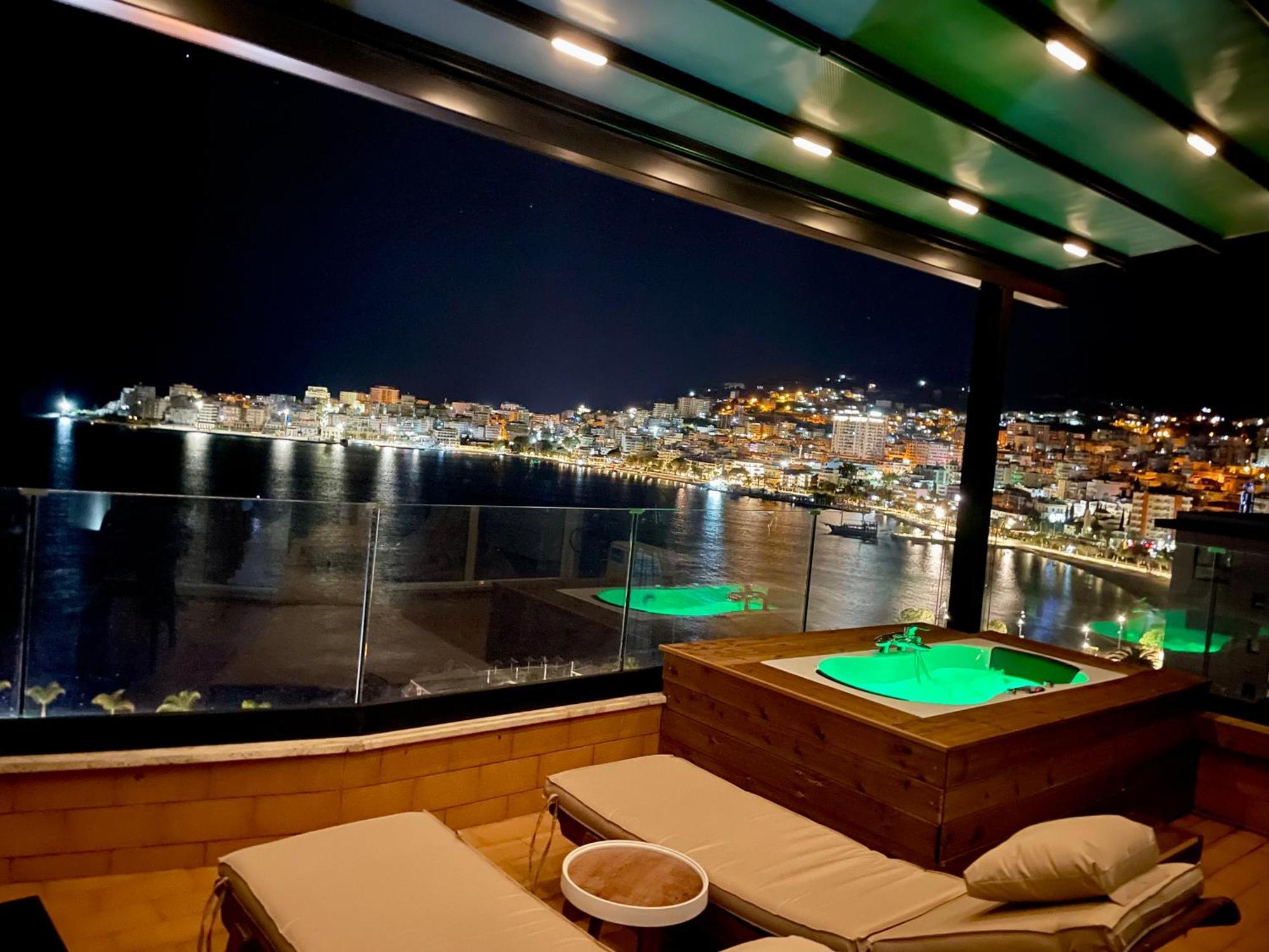 Seaview Golden Penthouse Lägenhet Sarandë Exteriör bild